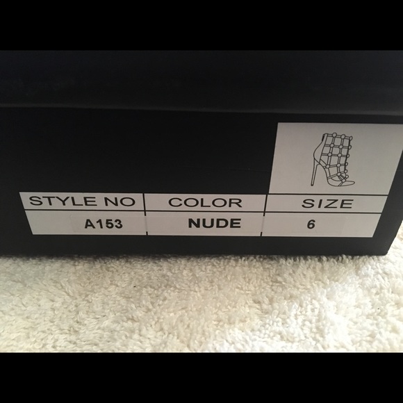 HEELS - Picture 5 of 5